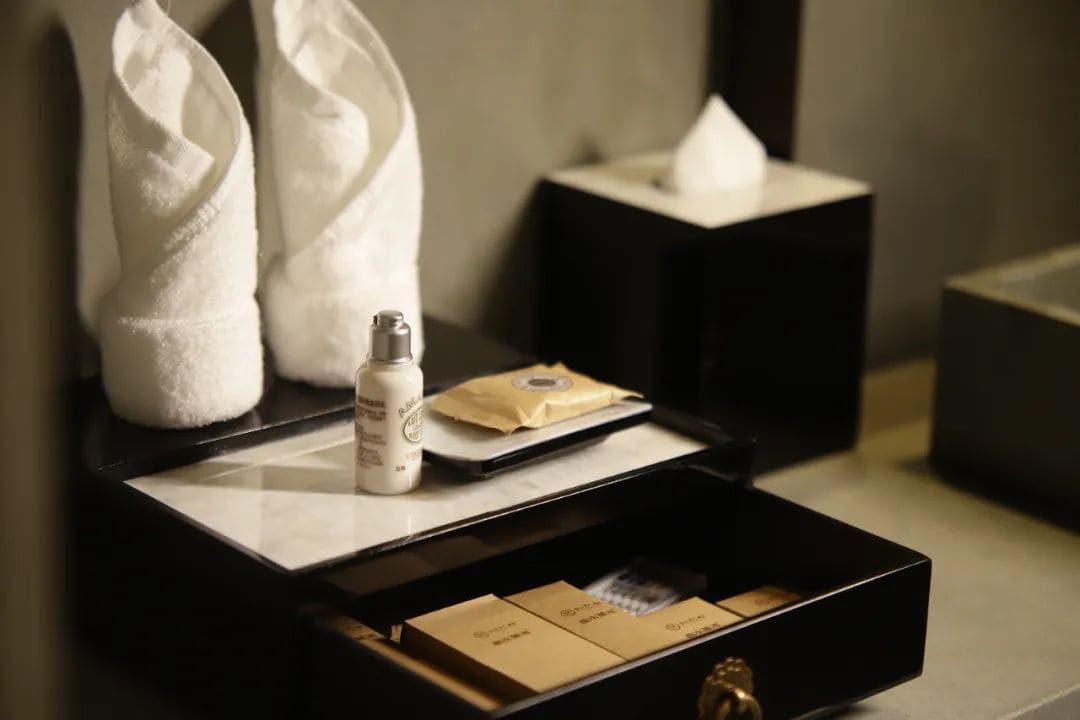 水杉居餐廳自然採光 用餐座位區