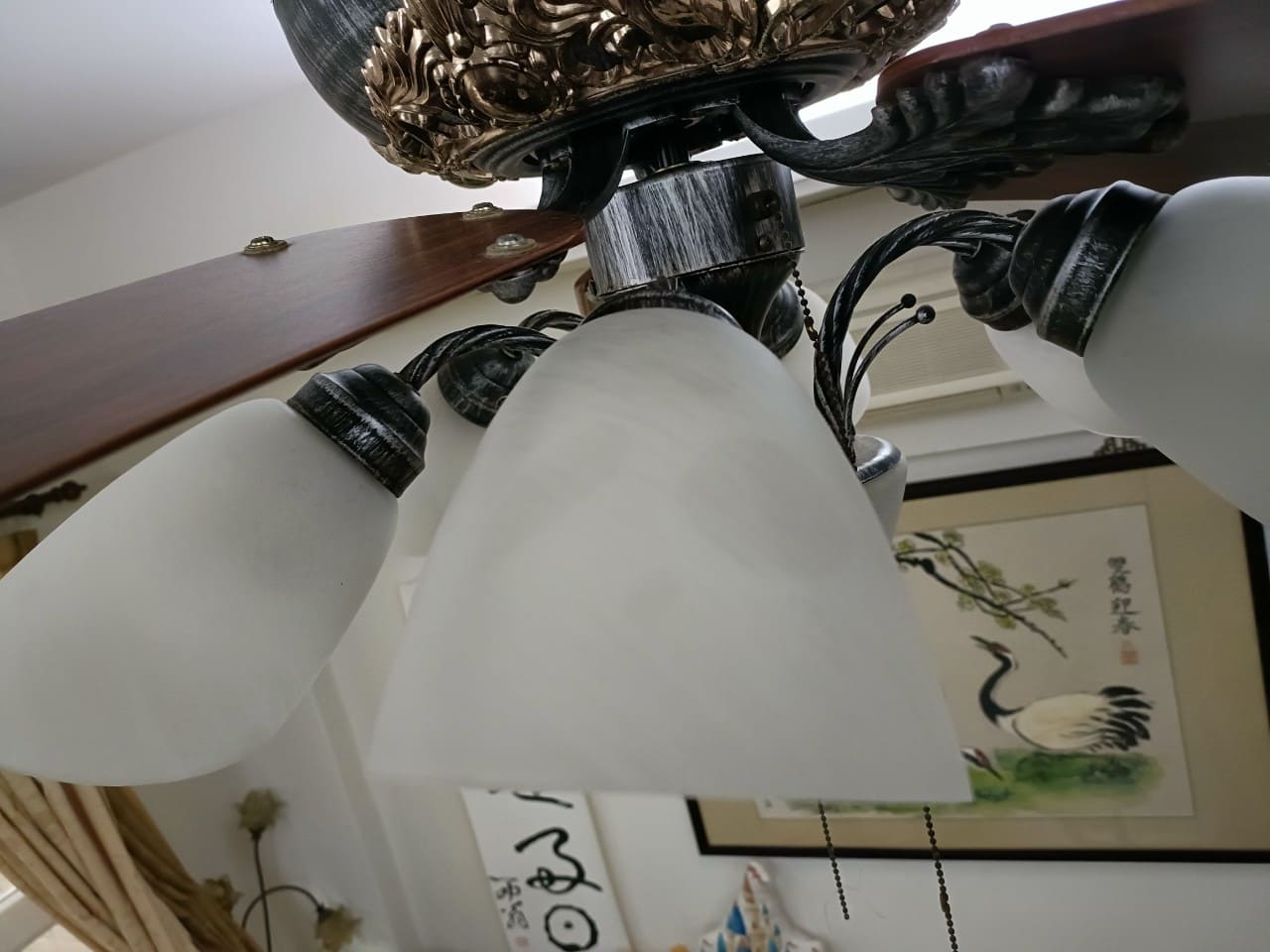 嘉義年終大掃除風扇燈具清潔前灰塵 嘉義年終大掃除風扇燈具清潔前灰塵